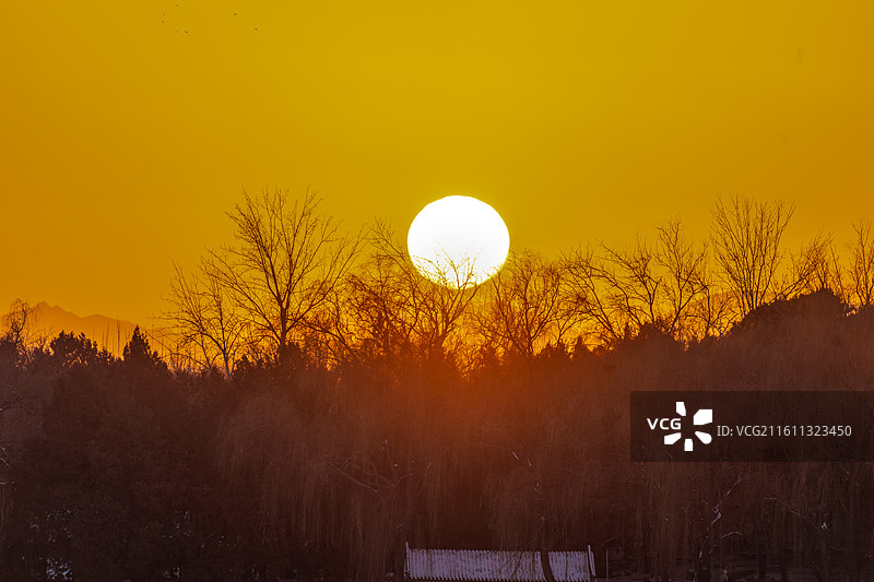 雪后颐和园的落日图片素材
