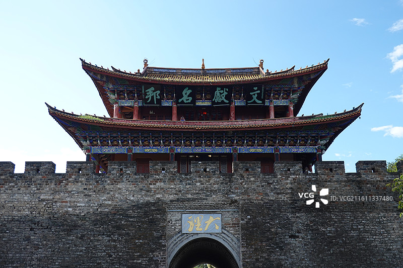云南大理古城南门城门城楼城墙文献名邦图片素材