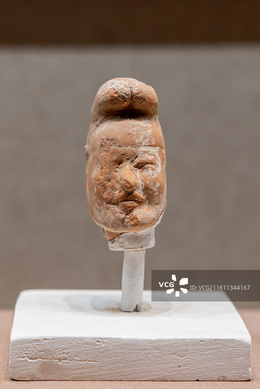甘肃酒泉敦煌博物馆 唐 陶男俑头 1987年苏家堡墓葬出土图片素材