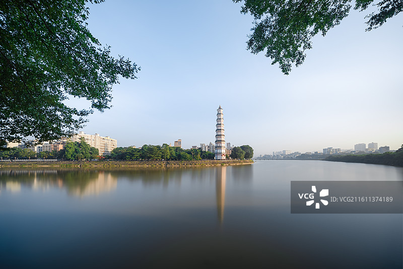 茂名高州宝光塔图片素材
