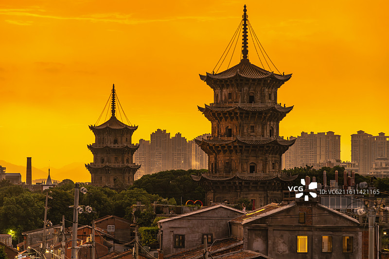 泉州西街开元寺双塔图片素材