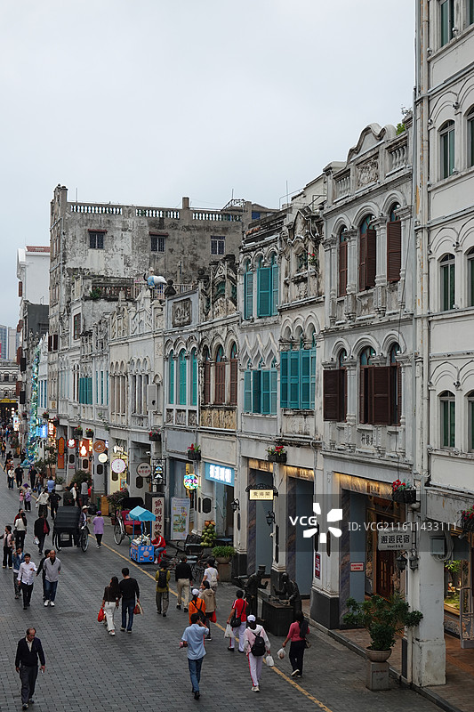 海南省海口市骑楼老街历史文化街区：龙华区中山路步行街骑楼街景图片素材