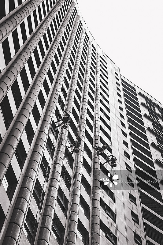 高空作业清洁外墙图片素材