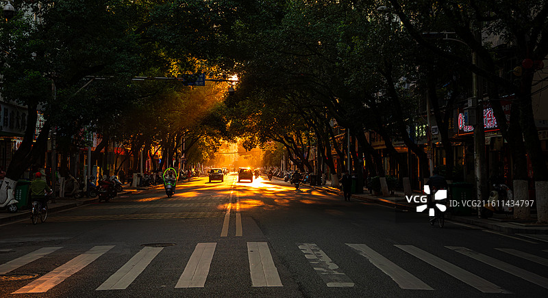 江西大觉山之小山城的暮色大道图片素材