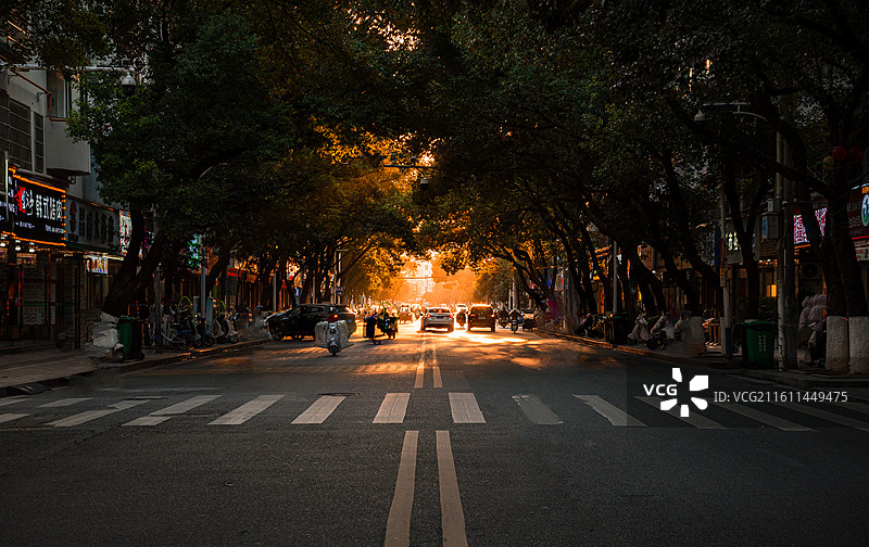 江西大觉山之小山城的暮色大道图片素材