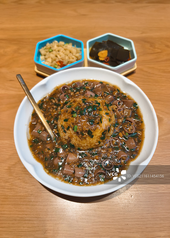 中国辽宁大连特色菜海肠捞饭图片素材