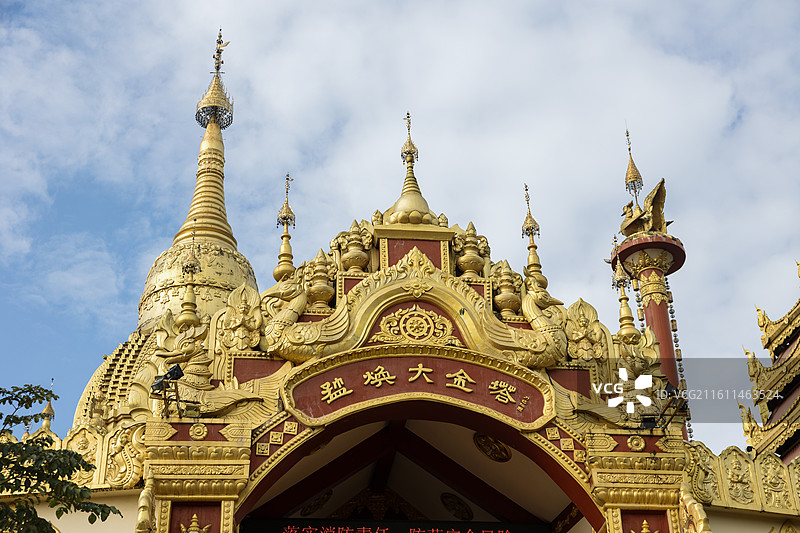 中国云南德宏芒市勐焕大金塔图片素材