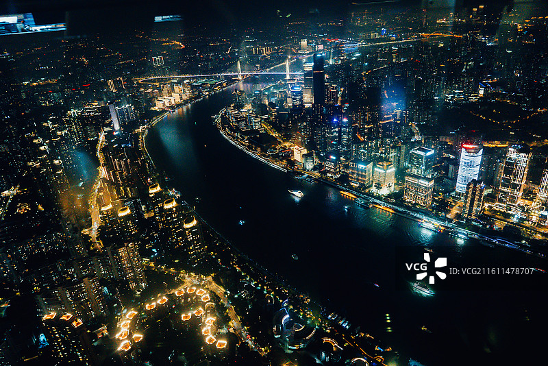 上海地标 亚洲最高 航拍视角 夜景 外滩 东方明珠 金融 陆家嘴 浦东 未来 经济 消费 长三角 新图片素材
