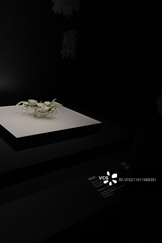 上海博物馆融古粝新特展青铜器瓷器图片素材