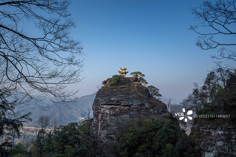 休宁县齐云山的香炉峰图片素材