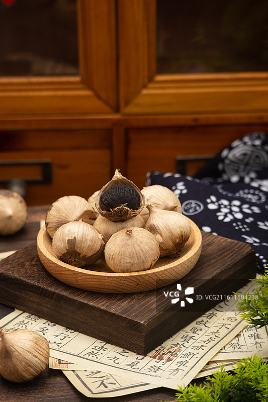 东方传统中式食物黑蒜调味品即使零食图片素材