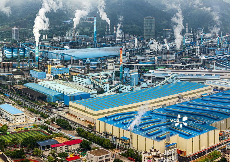 三明钢铁厂 工业厂房错综复杂高炉管道烟囱传送带 内陆山区三线建设 福建三钢闽光股份炼铁厂 工业旅游图片素材