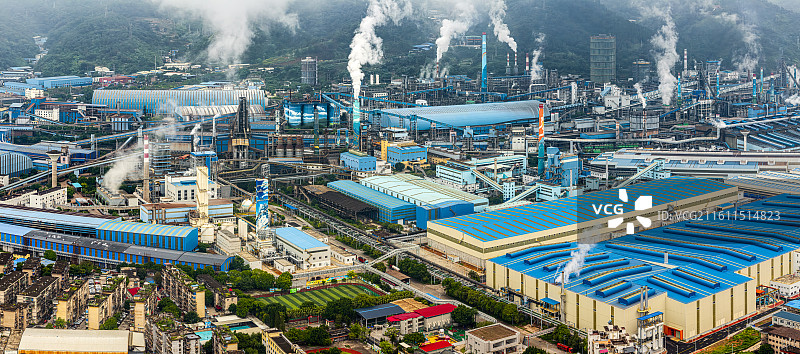 三明钢铁厂 工业厂房错综复杂高炉管道烟囱传送带 内陆山区三线建设 福建三钢闽光股份炼铁厂 工业旅游图片素材