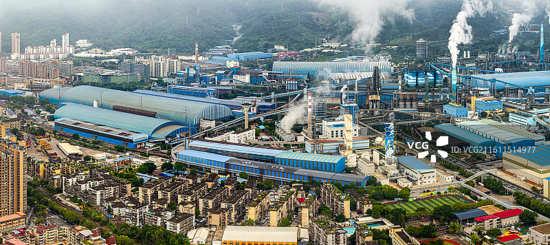 福建三钢三明化工 三明钢铁厂 工业厂房错综复杂高炉管道烟囱传送带 内陆山区三线建设 闽光股份工业旅游图片素材