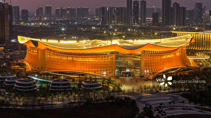 夜幕下航拍广州南沙国际会议中心图片素材