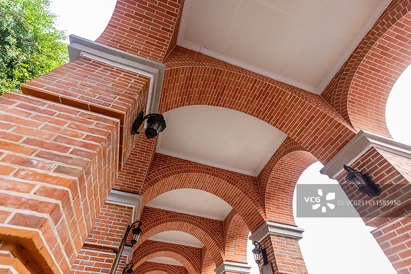 福州闽江边青年广场特色红砖建筑景观图片素材