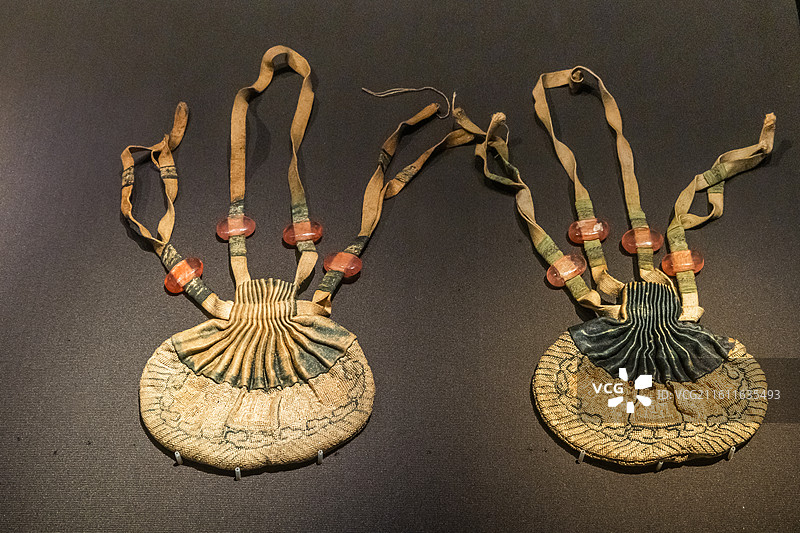 武汉博物馆荷包清代公元1644-1911年洪山区九峰乡出土图片素材