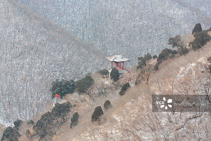 朝阳市凤凰山雪景图片素材
