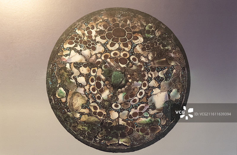 公元8世纪-公元10世纪 螺钿镶嵌铜镜 韩国三星博物馆图片素材