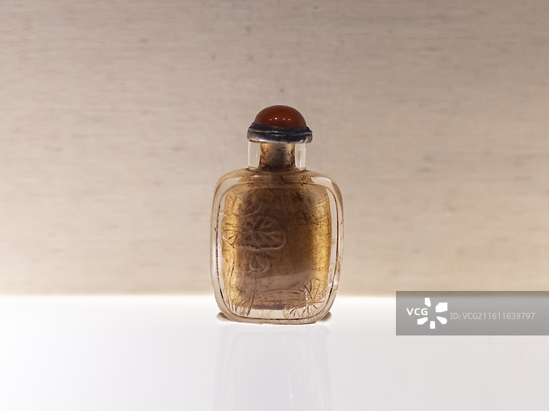水晶雕荷花鼻烟壶 清 南京博物院图片素材