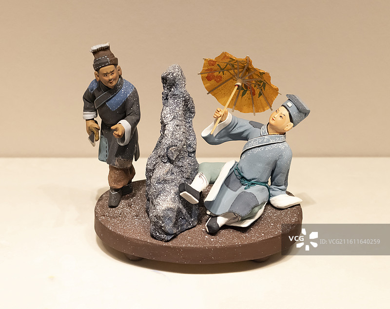 珍珠塔 跌雪 惠山泥人 南京博物院图片素材