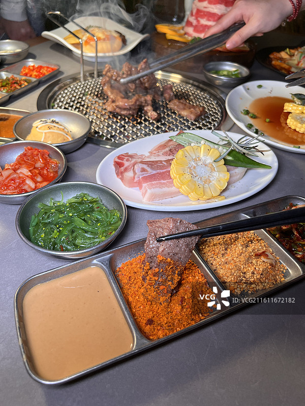 美食烤肉大餐图片素材