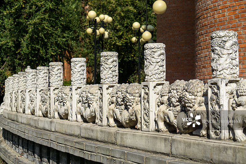 建筑石雕艺术石狮子图片素材