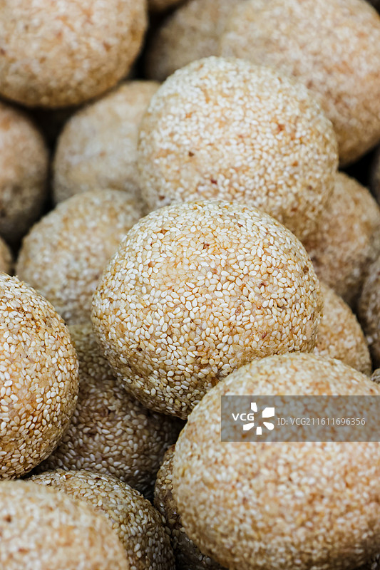 广东佛山春节年货小吃九江煎堆图片素材