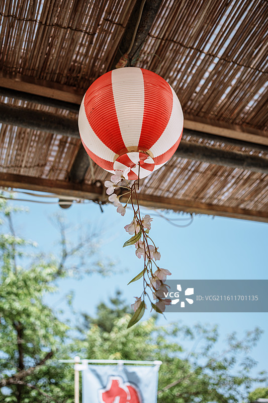 京都渡月桥边的小店图片素材