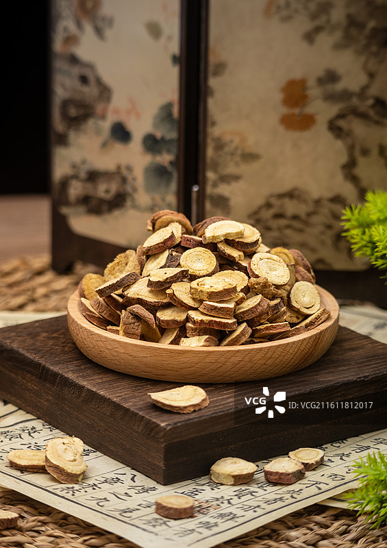 东方传统中药材甘草片药食同源草药切片图片素材