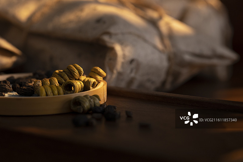 中药材：女贞子和石斛图片素材