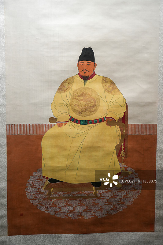 明太祖朱元璋坐像图片素材