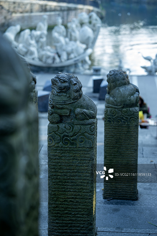 成都送仙桥的石狮子雕塑 石雕 中国风 柱子图片素材