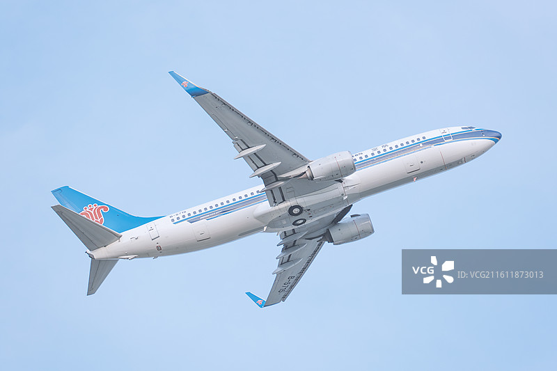 桂林两江机场起飞的南航飞机图片素材