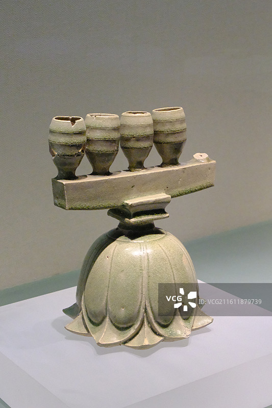 河北博物院青花瓷碗烛台动物狮子虎石家庄博物馆图片素材