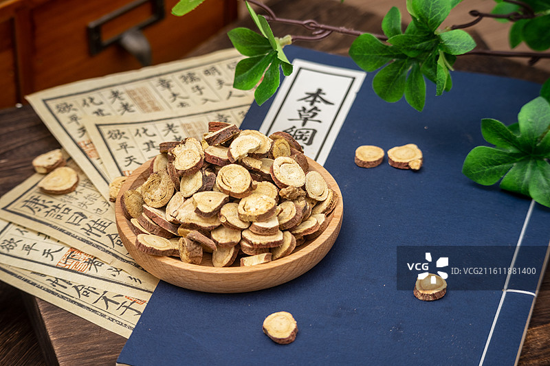 东方传统中药材甘草片药食同源草药切片图片素材