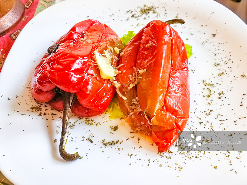 烤红辣椒西餐美食特写图片素材