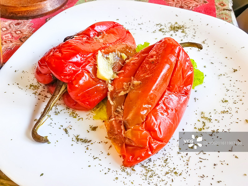 烤红辣椒西餐美食特写图片素材