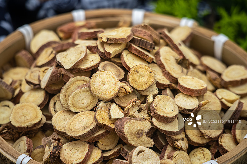 东方传统中药材甘草片药食同源草药切片图片素材