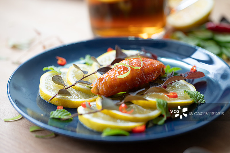 柠檬烤翅美食特写图片素材