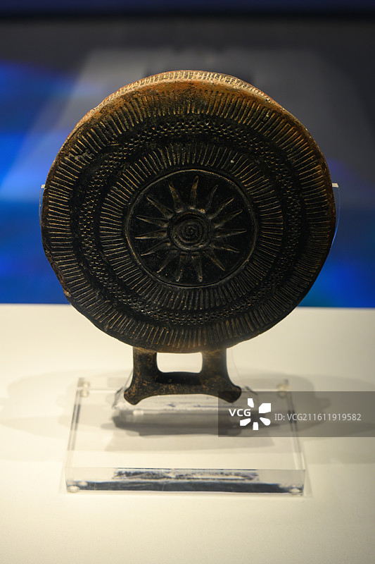 三星堆古希腊文物展上的煎锅形器图片素材