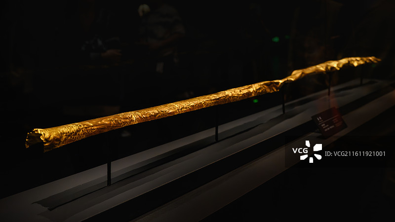 三星堆博物馆中展出的金杖图片素材