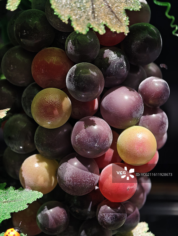 淄博博山非遗琉璃灯工艺术品（淄博陶瓷琉璃博物馆琉璃灯工厅展出）图片素材