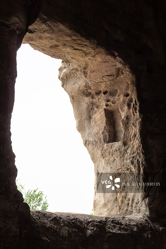 中国山西大同云冈石窟 第3窟灵岩寺洞采光洞口明窗和佛龛图片素材