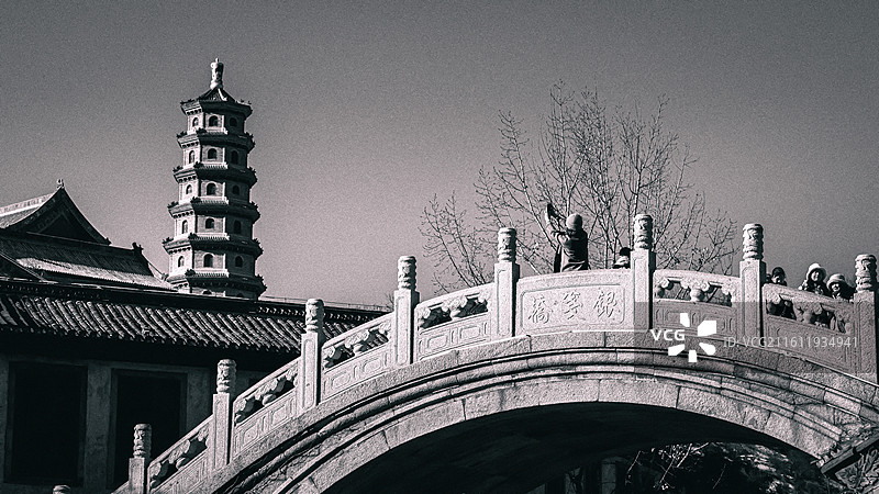 桥塔光阴图片素材