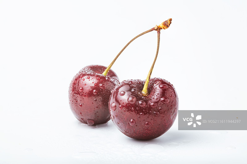 水润饱满的新鲜车厘子图片素材