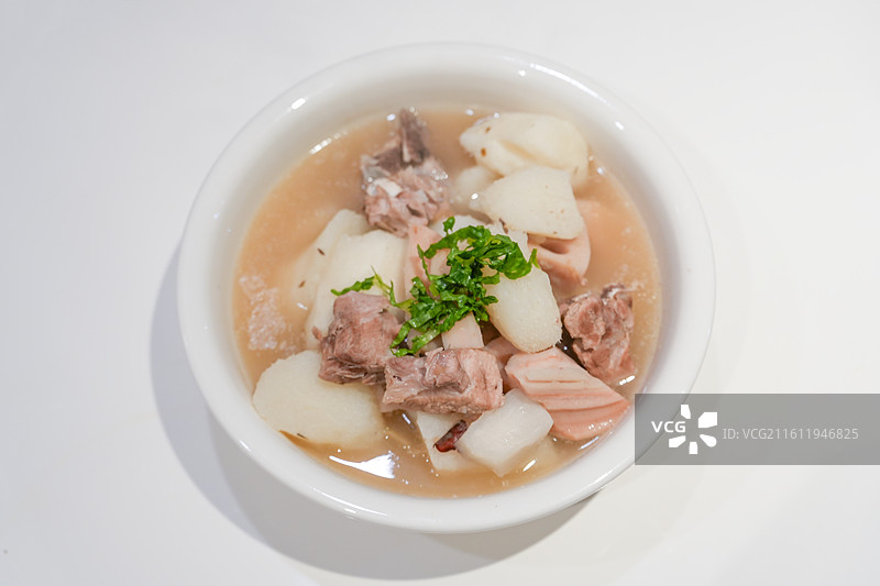 美食莲藕山药排骨汤图片素材