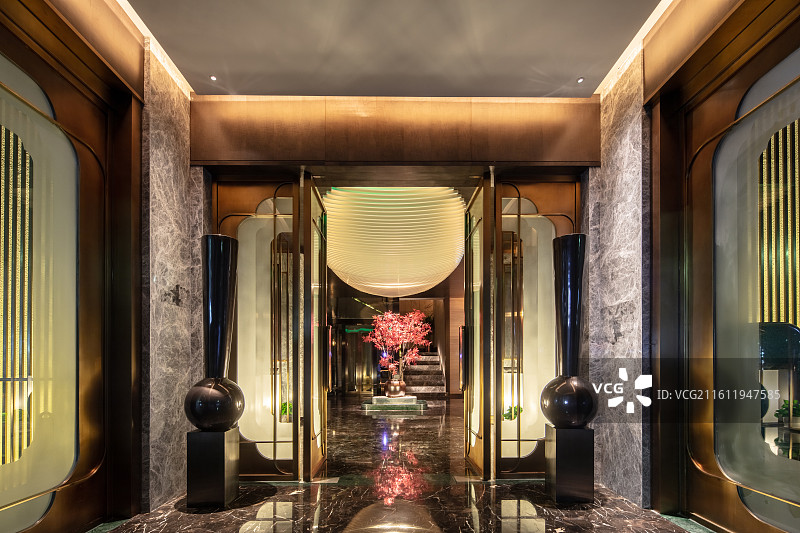 新中式足浴会所入口通道与空间轴线图片素材