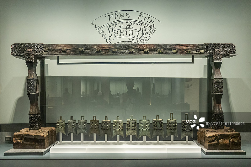 湖北省博物馆编钟战国中期铜，木2002年枣阳九连墩2号墓出土图片素材