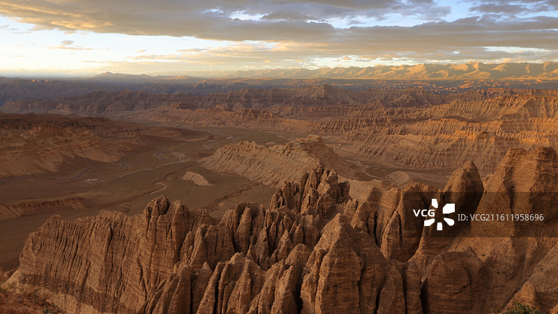 阿里红土地图片素材